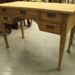 807 8283 WRITING DESK